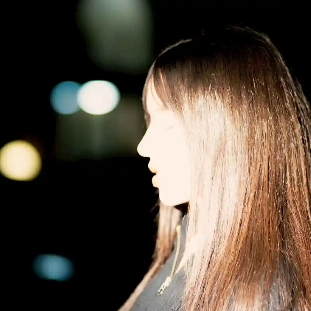 overexposed picture of Maria