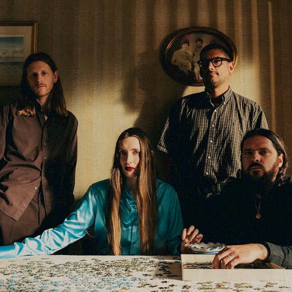 The band Dry Cleaning